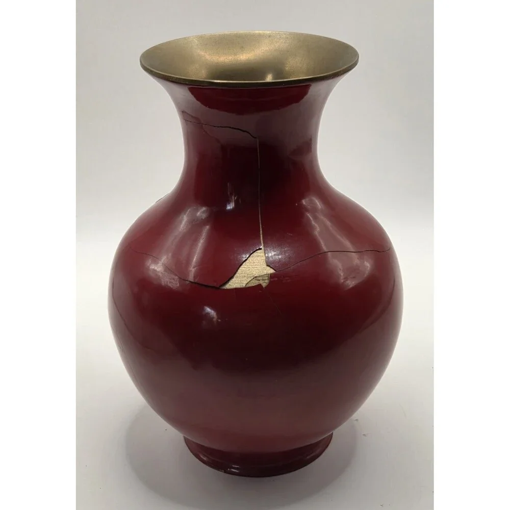 VTG Korean Najeonchilgi Red Lacquer Brass Vase Mother of Pearl Inlay Peacock